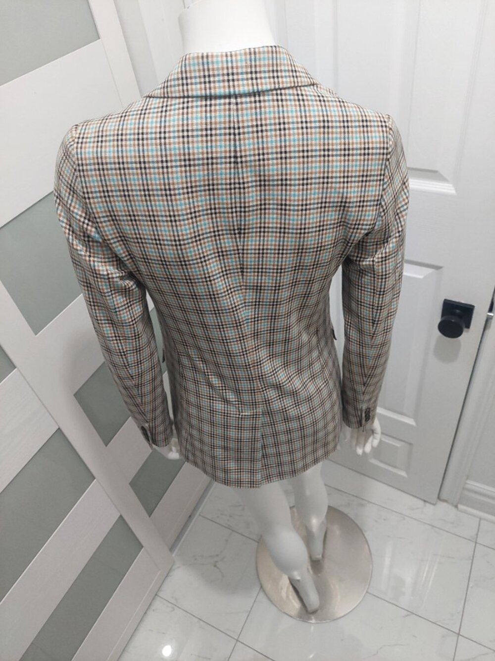 Plaid Tailored Longline Blazer - Size 0 (Tan, Turquoise Blue, Black - Picture 5 of 9